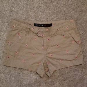 Freestyle Revolution shorts